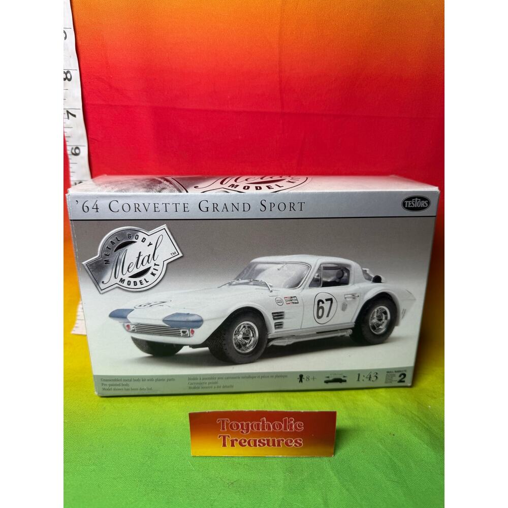 Testors 1964 Corvette Grand Sport Metal Kit Model Kit Scale 1:43
